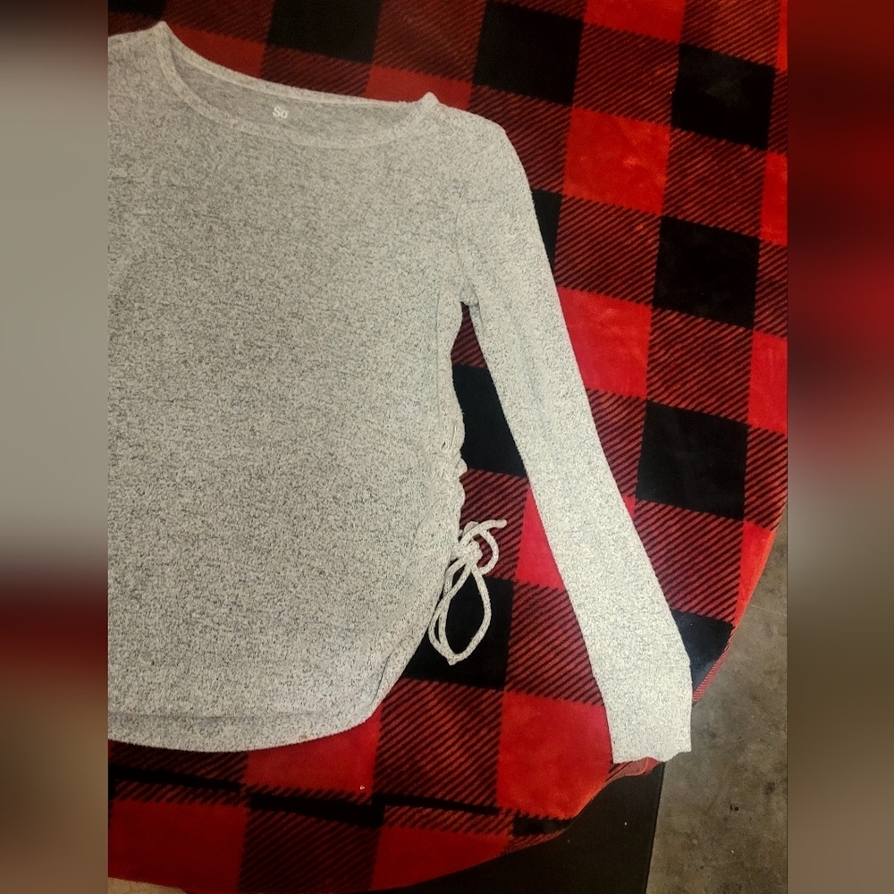SO Heather Gray Long Sleeve Top with Side Ties - Picture 7 of 8